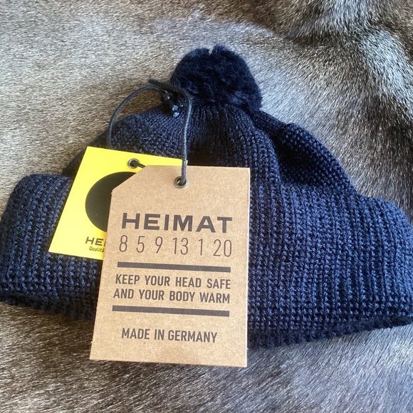 HEIMAT 100% Virgin Wool Mechanics Bobble Black Beanie Hat Germany main image 7